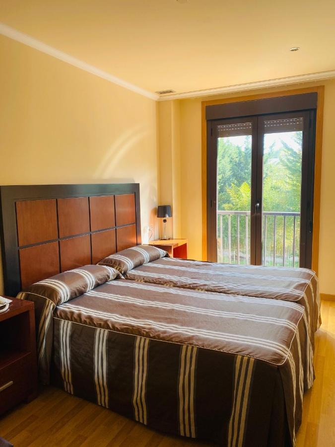 Hotel Av Apartamentos Lobios Εξωτερικό φωτογραφία