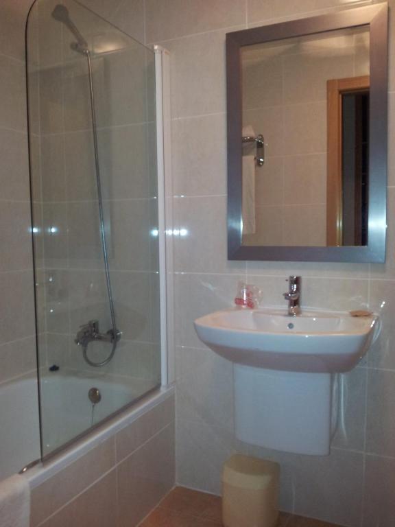 Hotel Av Apartamentos Lobios Δωμάτιο φωτογραφία